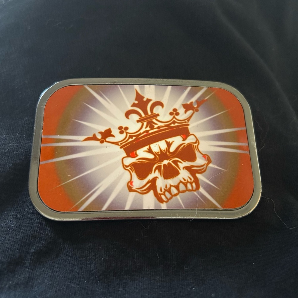 Early 2000s Buckle Down snap belt buckle with King Skull.